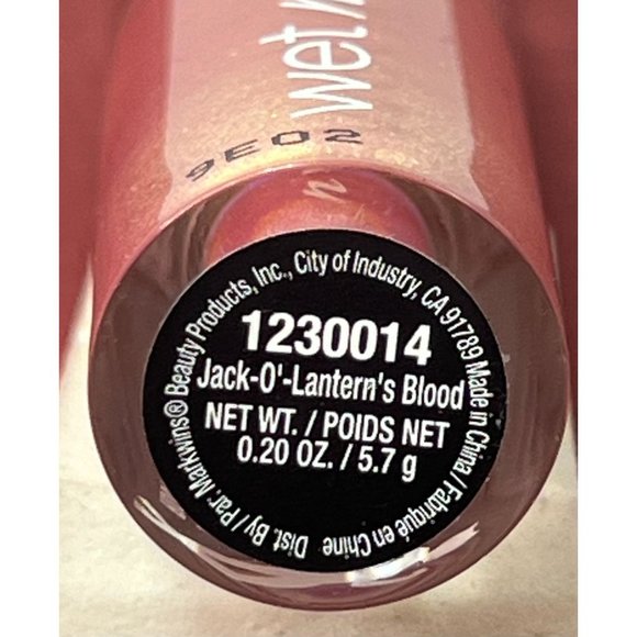 Wet n Wild-Liquid Catsuit High- Shine Lipstick- 1230014 Jack-O'- Lantern's Blood - Picture 6 of 9